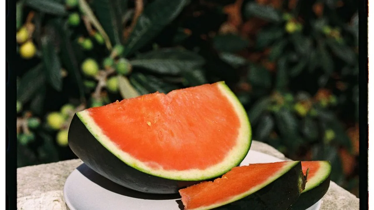 蜜桃成熟在线观看视频夏日里的甜蜜享受